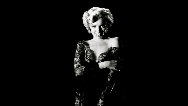 Fond écran célébrité Marilyn Monroe noir et blanc wallpaper hd black and white PC desktop bureau smartphone