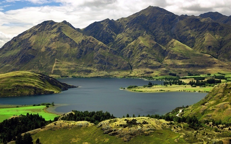 Fond d'écran HD paysage nature lac Wanaka en Nouvelle Zélande télécharger gratuitement wallpaper PC Mac smartphone tablette