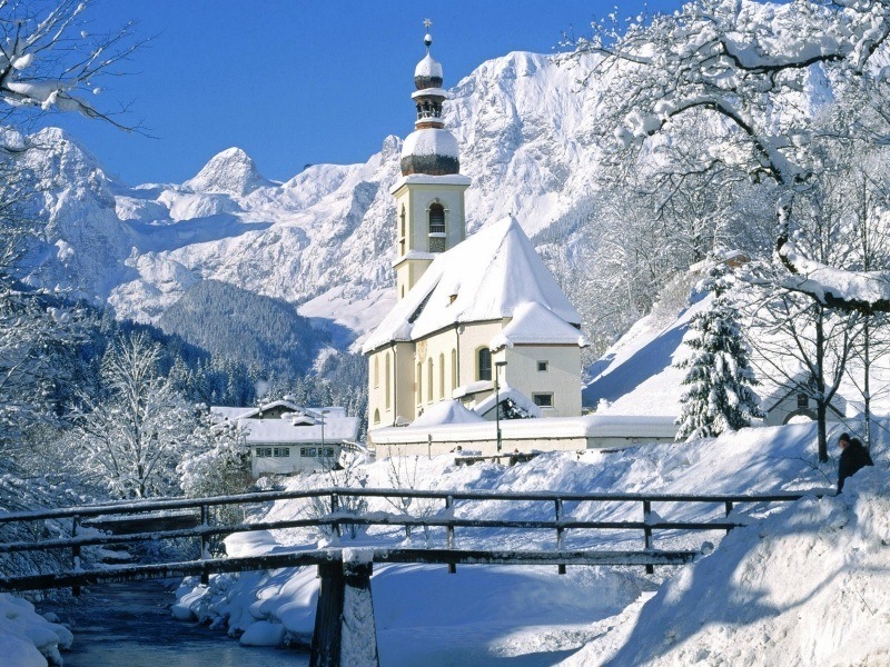 Wallpaper hiver église Bavière Allemagne sous la neige fond écran gratuit HD télécharger bureau Windows Mac OS smartphone