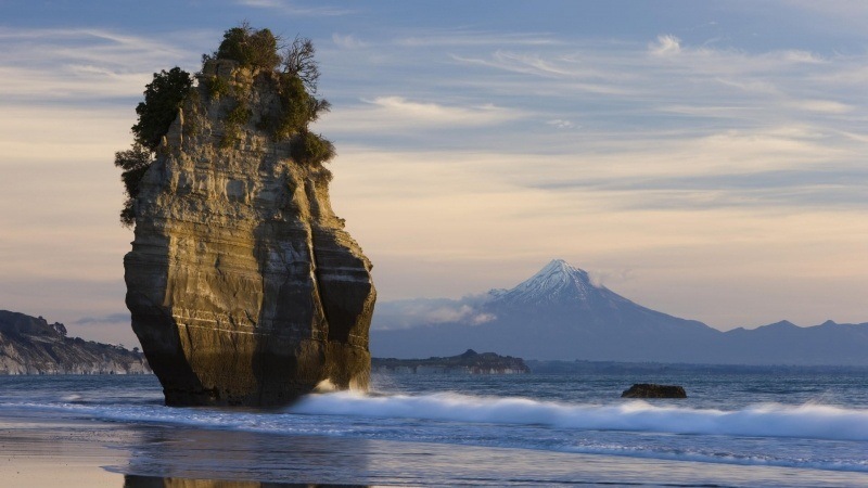Fond d'écran HD paysage rocher sur rivage bord de mer photo image wallpaper