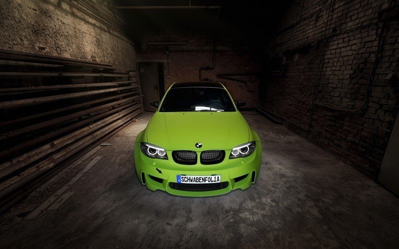 fond écran HD voiture car automobile BMW série 1 M Coupe carbon fiber vert wallpaper photo
