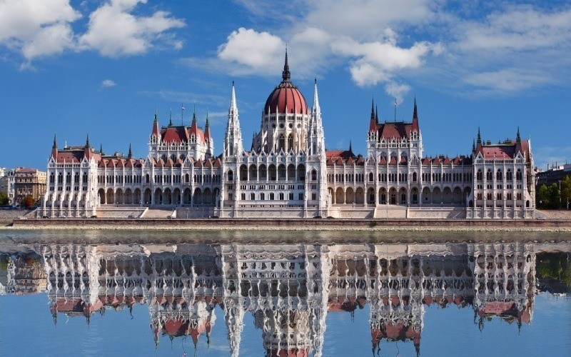 fond d'écran hd parlement de Hongrie à Budapest photo wallpaper image
