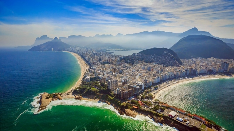 Fond écran HD Rio de Janeiro Copacabana plage paysage nature photo prise du ciel montagne océan atlantique picture wallpaper image