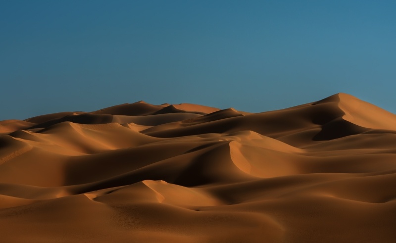 Fond ecran HD paysage dune désert photo sable couleur ambre sur fond de ciel bleu picture image wallpaper nature