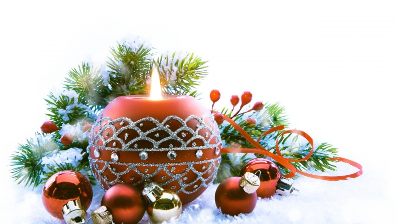 Fond d'écran HD Noël bougie rouge décoration boules et branche sapin image wallpaper background arrière plan
