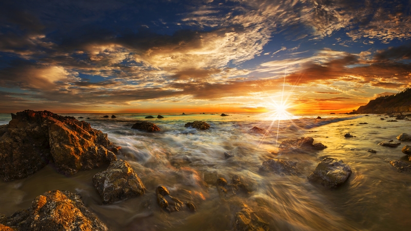 Fond écran HD coucher de soleil sur océan et rochers wallpaper background sunset